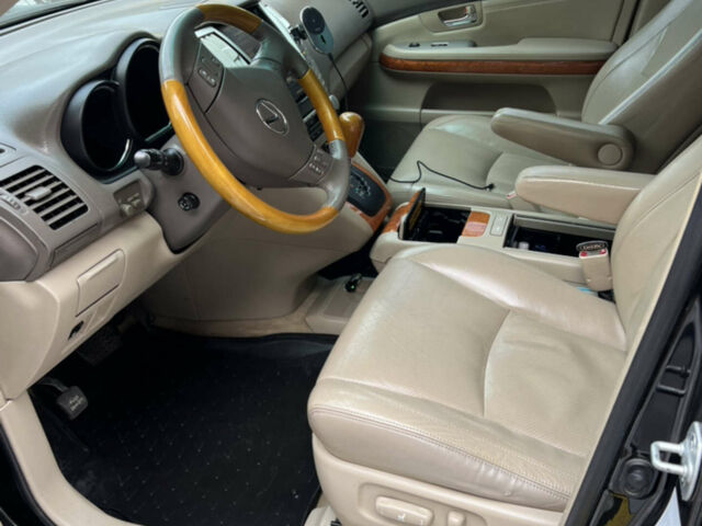 Черный Лексус РХ, объемом двигателя 3.5 л и пробегом 170 тыс. км за 11900 $, фото 3 на Automoto.ua