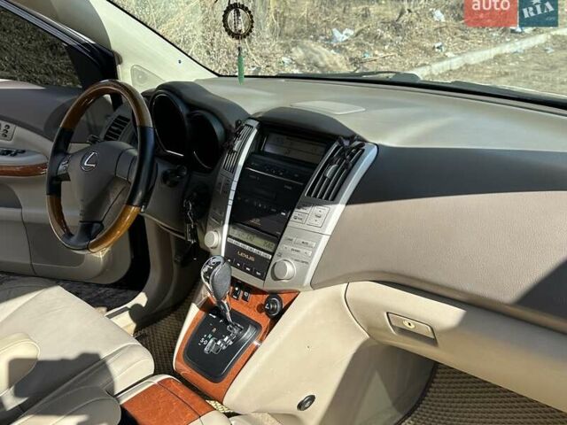 Черный Лексус РХ, объемом двигателя 3.3 л и пробегом 269 тыс. км за 11788 $, фото 8 на Automoto.ua