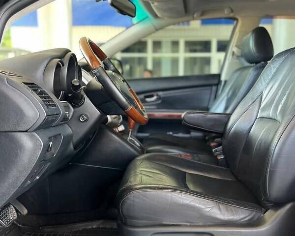 Черный Лексус РХ, объемом двигателя 3.5 л и пробегом 138 тыс. км за 12999 $, фото 6 на Automoto.ua