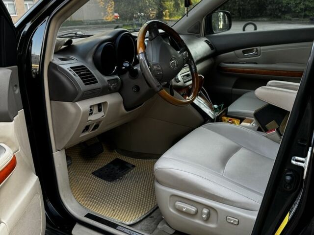 Черный Лексус РХ, объемом двигателя 3.5 л и пробегом 265 тыс. км за 9200 $, фото 10 на Automoto.ua