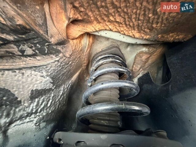 Черный Лексус РХ, объемом двигателя 3.46 л и пробегом 96 тыс. км за 13700 $, фото 28 на Automoto.ua