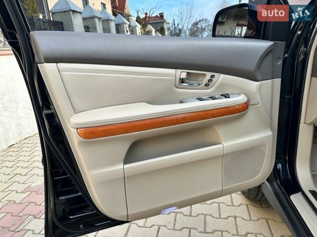 Черный Лексус РХ, объемом двигателя 3.46 л и пробегом 178 тыс. км за 12900 $, фото 48 на Automoto.ua