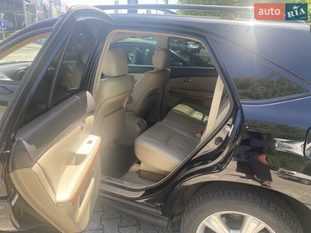 Черный Лексус РХ, объемом двигателя 3.3 л и пробегом 260 тыс. км за 12500 $, фото 6 на Automoto.ua