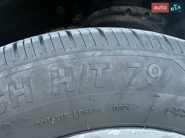 Чорний Лексус РХ, об'ємом двигуна 3.46 л та пробігом 205 тис. км за 10800 $, фото 10 на Automoto.ua