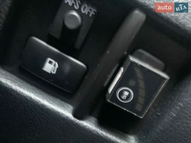 Чорний Лексус РХ, об'ємом двигуна 3.46 л та пробігом 320 тис. км за 12500 $, фото 16 на Automoto.ua