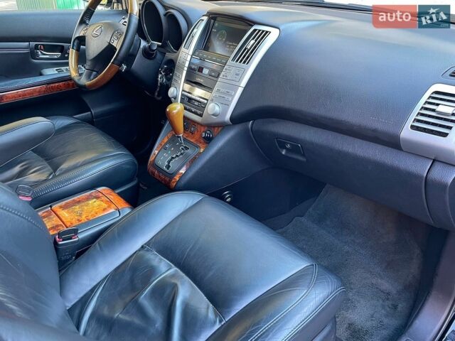 Черный Лексус РХ, объемом двигателя 3.5 л и пробегом 205 тыс. км за 11500 $, фото 16 на Automoto.ua