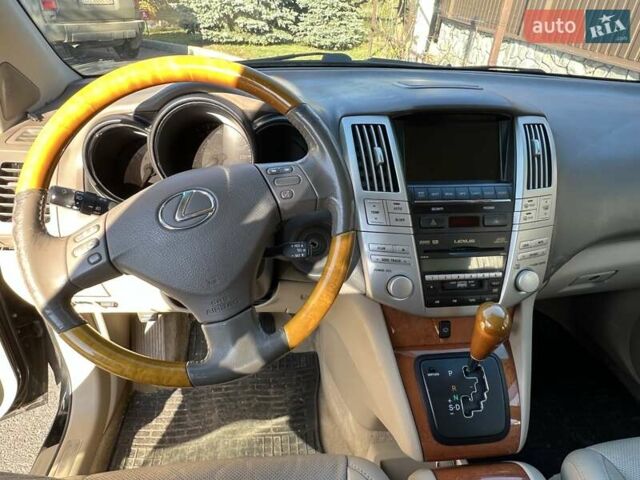 Черный Лексус РХ, объемом двигателя 3.46 л и пробегом 320 тыс. км за 9700 $, фото 6 на Automoto.ua