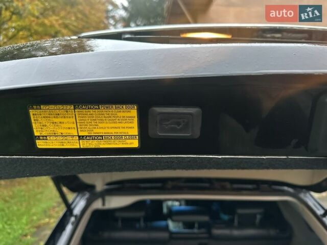 Черный Лексус РХ, объемом двигателя 3.46 л и пробегом 225 тыс. км за 12500 $, фото 33 на Automoto.ua