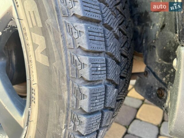 Черный Лексус РХ, объемом двигателя 3.46 л и пробегом 268 тыс. км за 10500 $, фото 11 на Automoto.ua