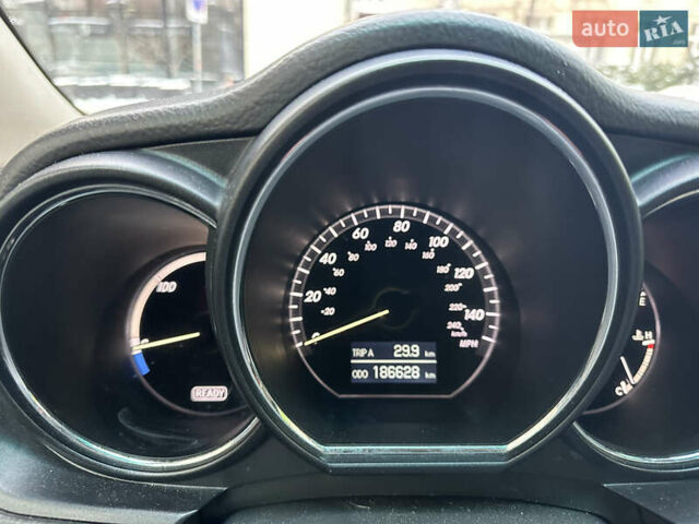 Черный Лексус РХ, объемом двигателя 3.31 л и пробегом 187 тыс. км за 11000 $, фото 12 на Automoto.ua