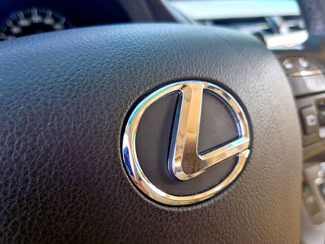 Чорний Лексус РХ, об'ємом двигуна 3.5 л та пробігом 183 тис. км за 17800 $, фото 11 на Automoto.ua