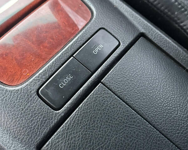 Черный Лексус РХ, объемом двигателя 3.46 л и пробегом 195 тыс. км за 11950 $, фото 164 на Automoto.ua