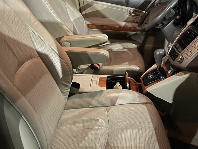 Черный Лексус РХ, объемом двигателя 3.5 л и пробегом 265 тыс. км за 10500 $, фото 3 на Automoto.ua