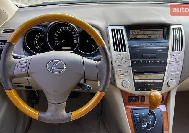 Черный Лексус РХ, объемом двигателя 3.46 л и пробегом 165 тыс. км за 11400 $, фото 9 на Automoto.ua