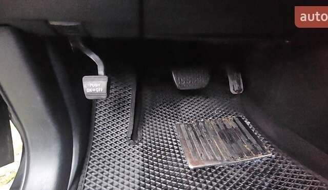 Чорний Лексус РХ, об'ємом двигуна 3.3 л та пробігом 163 тис. км за 12300 $, фото 21 на Automoto.ua