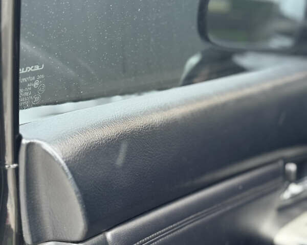 Черный Лексус РХ, объемом двигателя 3.46 л и пробегом 195 тыс. км за 11950 $, фото 154 на Automoto.ua