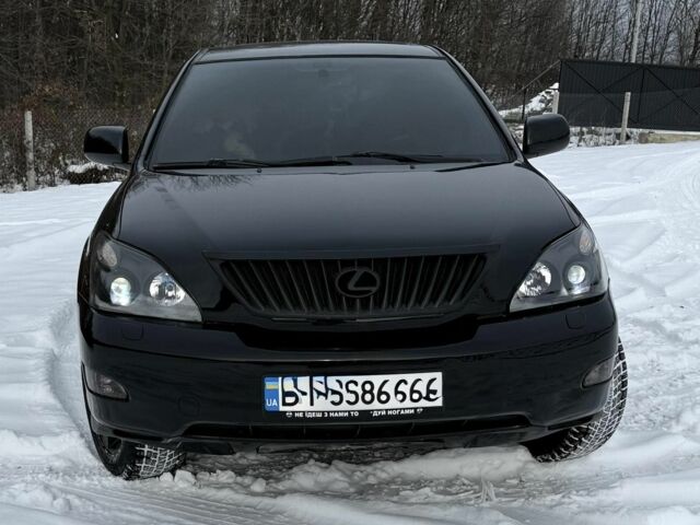 Черный Лексус РХ, объемом двигателя 0 л и пробегом 170 тыс. км за 11500 $, фото 1 на Automoto.ua
