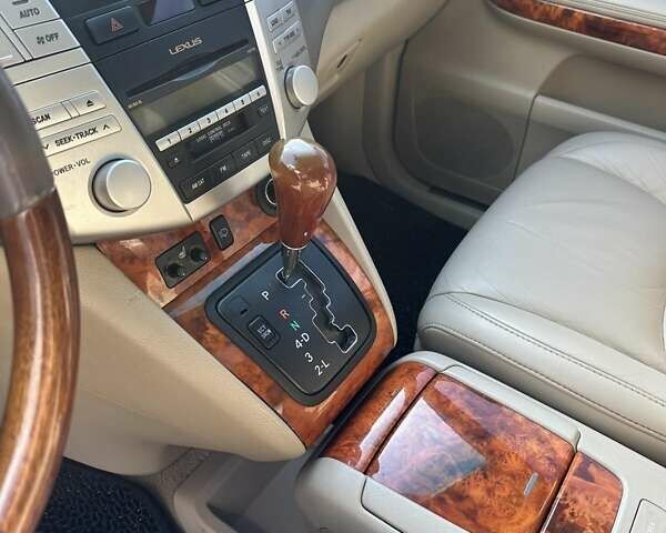 Черный Лексус РХ, объемом двигателя 3.46 л и пробегом 180 тыс. км за 12900 $, фото 11 на Automoto.ua