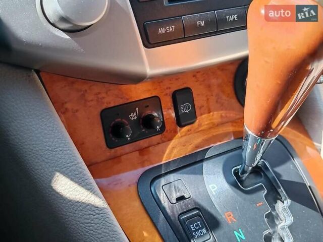 Черный Лексус РХ, объемом двигателя 3.5 л и пробегом 187 тыс. км за 11390 $, фото 25 на Automoto.ua