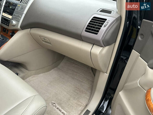 Черный Лексус РХ, объемом двигателя 3.46 л и пробегом 106 тыс. км за 12300 $, фото 31 на Automoto.ua