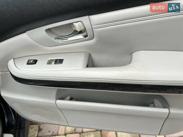 Чорний Лексус РХ, об'ємом двигуна 3.46 л та пробігом 286 тис. км за 8800 $, фото 7 на Automoto.ua