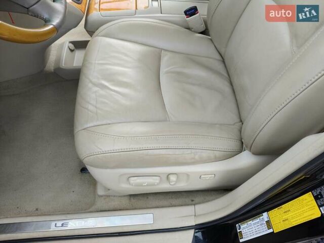 Черный Лексус РХ, объемом двигателя 3.5 л и пробегом 239 тыс. км за 9500 $, фото 16 на Automoto.ua