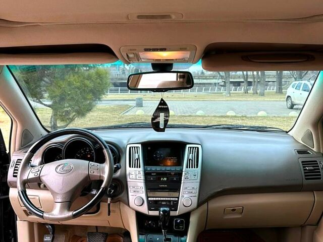 Черный Лексус РХ, объемом двигателя 3.5 л и пробегом 180 тыс. км за 12800 $, фото 2 на Automoto.ua