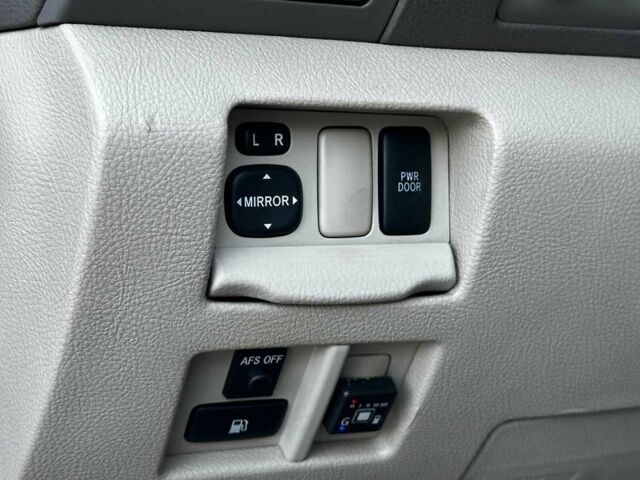Черный Лексус РХ, объемом двигателя 3.5 л и пробегом 203 тыс. км за 10792 $, фото 16 на Automoto.ua