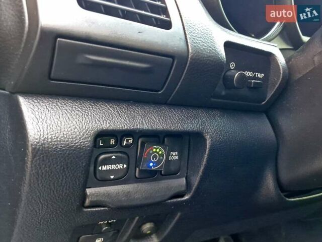 Черный Лексус РХ, объемом двигателя 3.46 л и пробегом 256 тыс. км за 11350 $, фото 35 на Automoto.ua