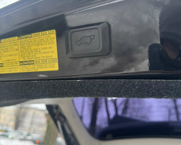 Черный Лексус РХ, объемом двигателя 3.46 л и пробегом 195 тыс. км за 11950 $, фото 105 на Automoto.ua