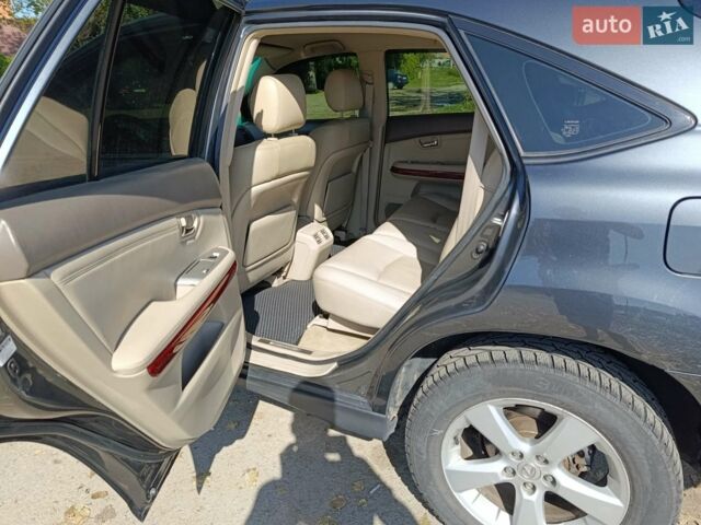 Черный Лексус РХ, объемом двигателя 3.46 л и пробегом 186 тыс. км за 12500 $, фото 10 на Automoto.ua