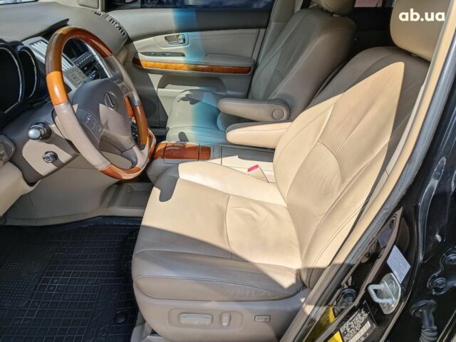 Черный Лексус РХ, объемом двигателя 3.5 л и пробегом 187 тыс. км за 11390 $, фото 19 на Automoto.ua