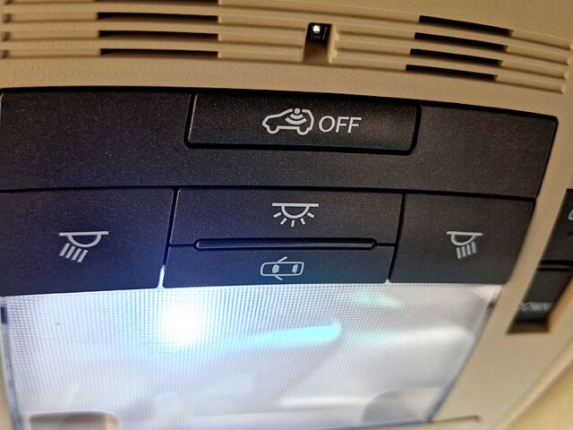 Чорний Лексус РХ, об'ємом двигуна 3.5 л та пробігом 183 тис. км за 17800 $, фото 10 на Automoto.ua