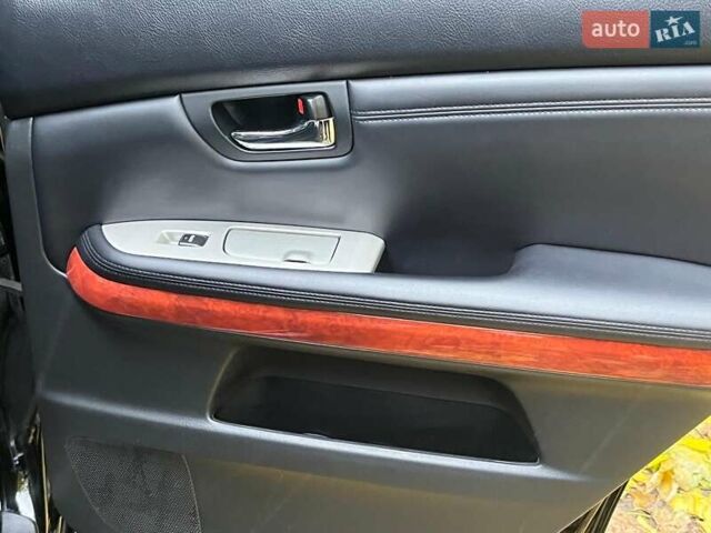 Черный Лексус РХ, объемом двигателя 3.5 л и пробегом 295 тыс. км за 10790 $, фото 28 на Automoto.ua