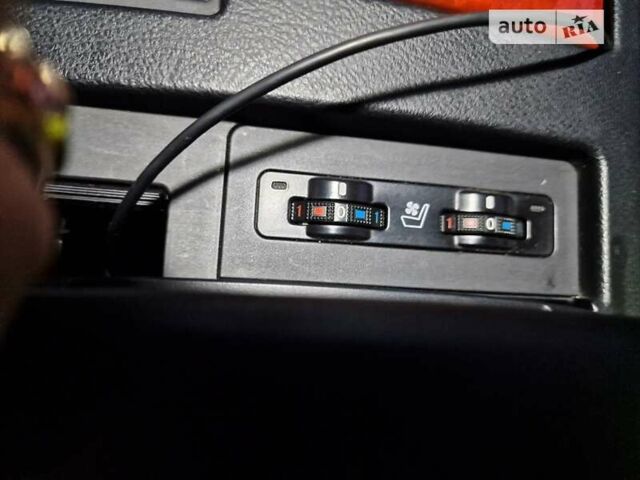 Черный Лексус РХ, объемом двигателя 3.5 л и пробегом 210 тыс. км за 18350 $, фото 30 на Automoto.ua