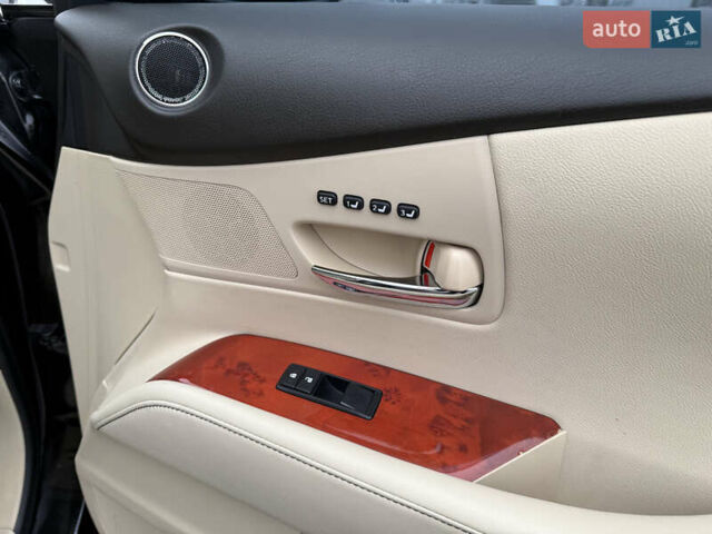 Черный Лексус РХ, объемом двигателя 3.46 л и пробегом 181 тыс. км за 15000 $, фото 23 на Automoto.ua