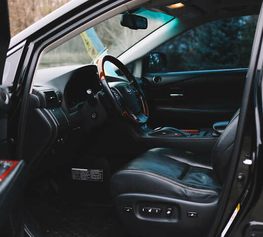 Черный Лексус РХ, объемом двигателя 3.46 л и пробегом 221 тыс. км за 17500 $, фото 10 на Automoto.ua