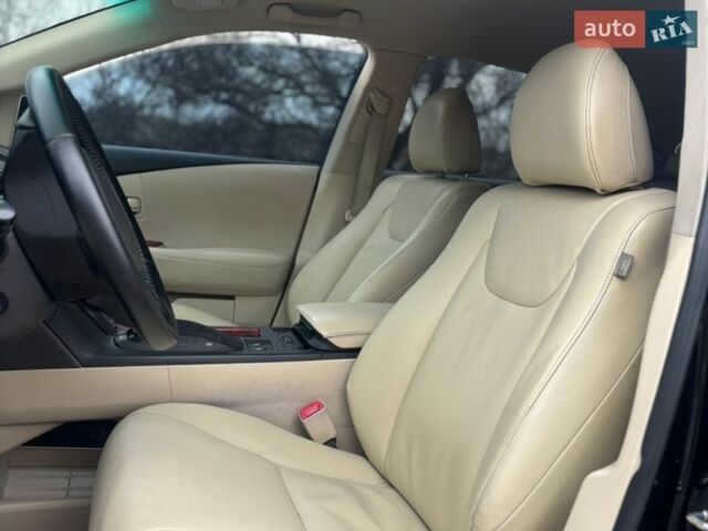 Черный Лексус РХ, объемом двигателя 3.5 л и пробегом 315 тыс. км за 13500 $, фото 9 на Automoto.ua