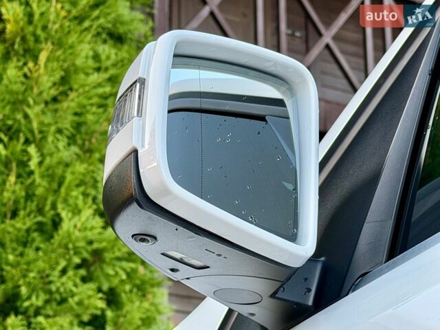 Чорний Лексус РХ, об'ємом двигуна 0 л та пробігом 159 тис. км за 23041 $, фото 6 на Automoto.ua