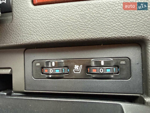 Черный Лексус РХ, объемом двигателя 3.46 л и пробегом 181 тыс. км за 15000 $, фото 20 на Automoto.ua