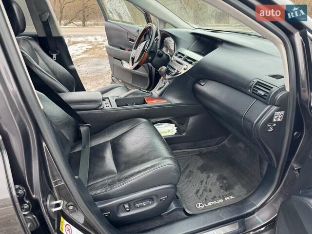 Черный Лексус РХ, объемом двигателя 3.46 л и пробегом 190 тыс. км за 16000 $, фото 2 на Automoto.ua