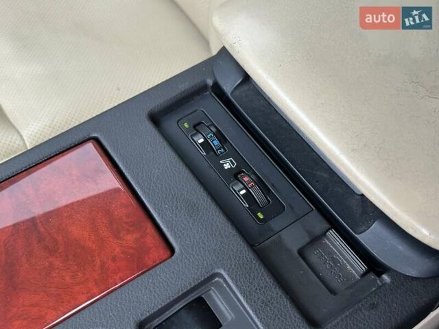 Чорний Лексус РХ, об'ємом двигуна 3.46 л та пробігом 326 тис. км за 15990 $, фото 33 на Automoto.ua