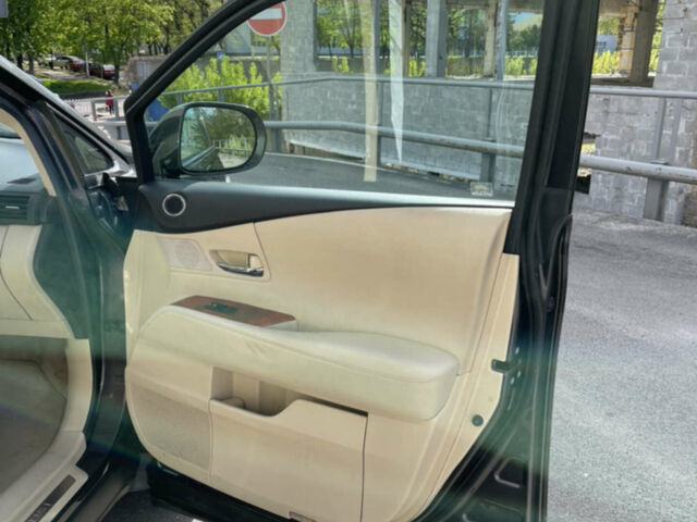 Черный Лексус РХ, объемом двигателя 3.5 л и пробегом 190 тыс. км за 16300 $, фото 24 на Automoto.ua