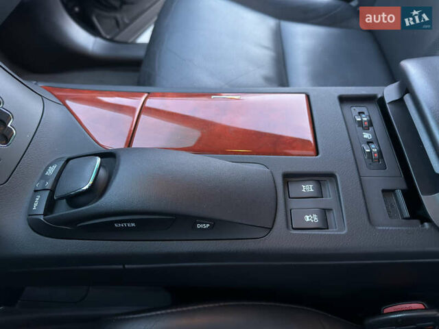 Черный Лексус РХ, объемом двигателя 3.5 л и пробегом 136 тыс. км за 17400 $, фото 60 на Automoto.ua