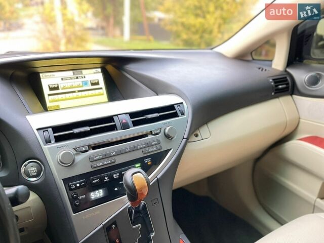 Черный Лексус РХ, объемом двигателя 3.5 л и пробегом 180 тыс. км за 15700 $, фото 48 на Automoto.ua