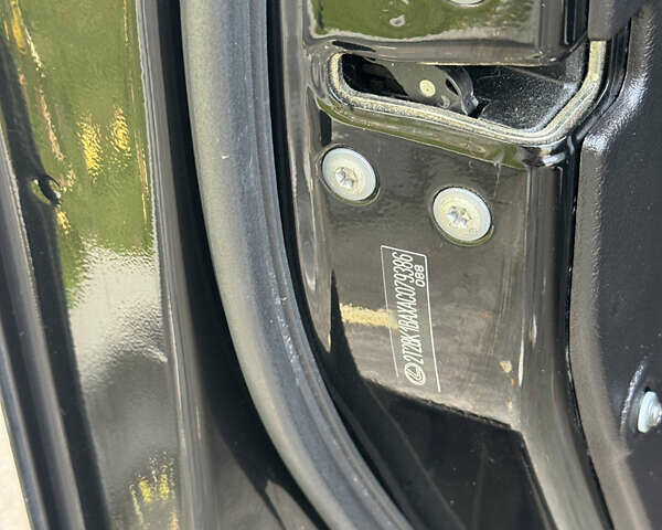 Лексус РХ 2010 в Киеве на Automoto.ua Черный Лексус РХ, объемом двигателя 3.46 л и пробегом 214 тыс. км за 14999 $, фото 40 на Automoto.ua