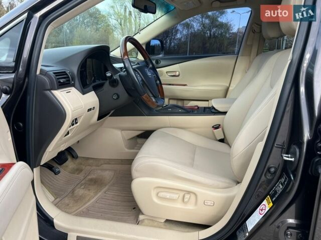 Черный Лексус РХ, объемом двигателя 3.46 л и пробегом 291 тыс. км за 16900 $, фото 18 на Automoto.ua