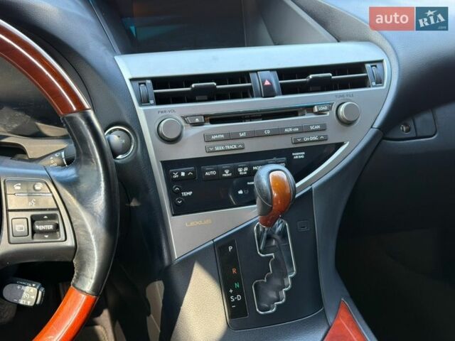 Чорний Лексус РХ, об'ємом двигуна 3.46 л та пробігом 183 тис. км за 17500 $, фото 12 на Automoto.ua