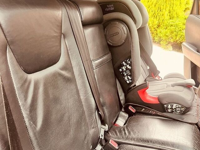 Черный Лексус РХ, объемом двигателя 3.5 л и пробегом 211 тыс. км за 16900 $, фото 10 на Automoto.ua