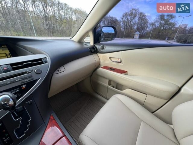 Черный Лексус РХ, объемом двигателя 3.46 л и пробегом 291 тыс. км за 16900 $, фото 26 на Automoto.ua